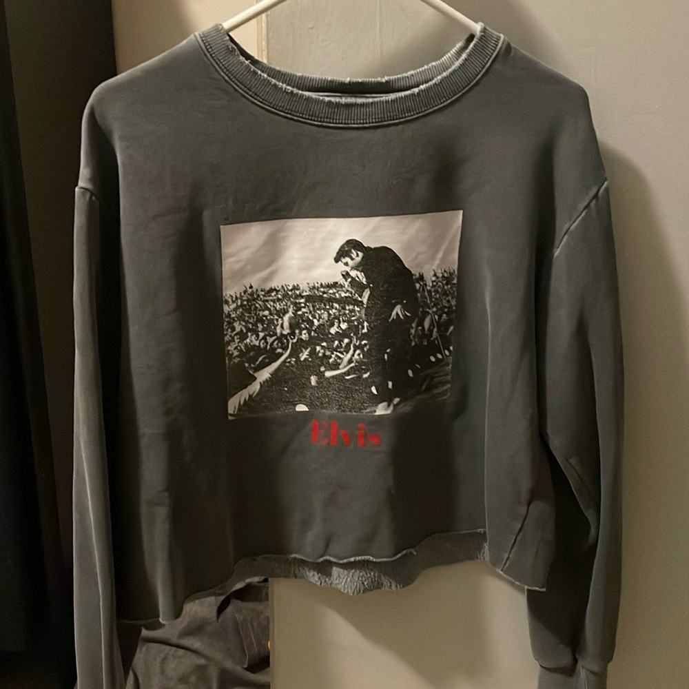 Elvis crop sweatshirt, medium